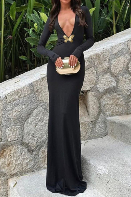 Robe longue sexy moulante avec décolleté en V profond, légère élasticité, détails papillon en métal et manches à passe-pouce